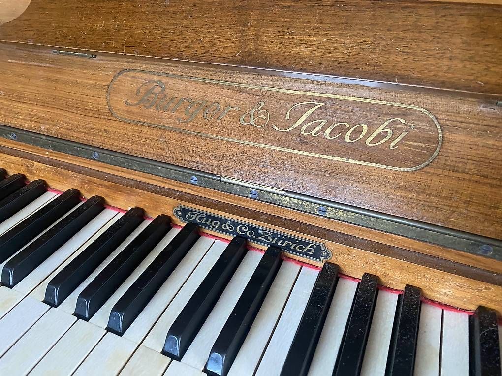 Strumenti musicali: Klavier Burger&Jacobi – Usato da Emmenbrücke venduto da Aabbaa 2