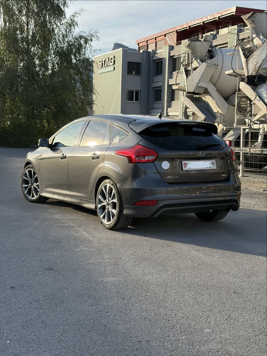 Ford Automobili: Ford Focus 1.5 Ecoboost – Usato da Chur venduto da ale_kw2v 2