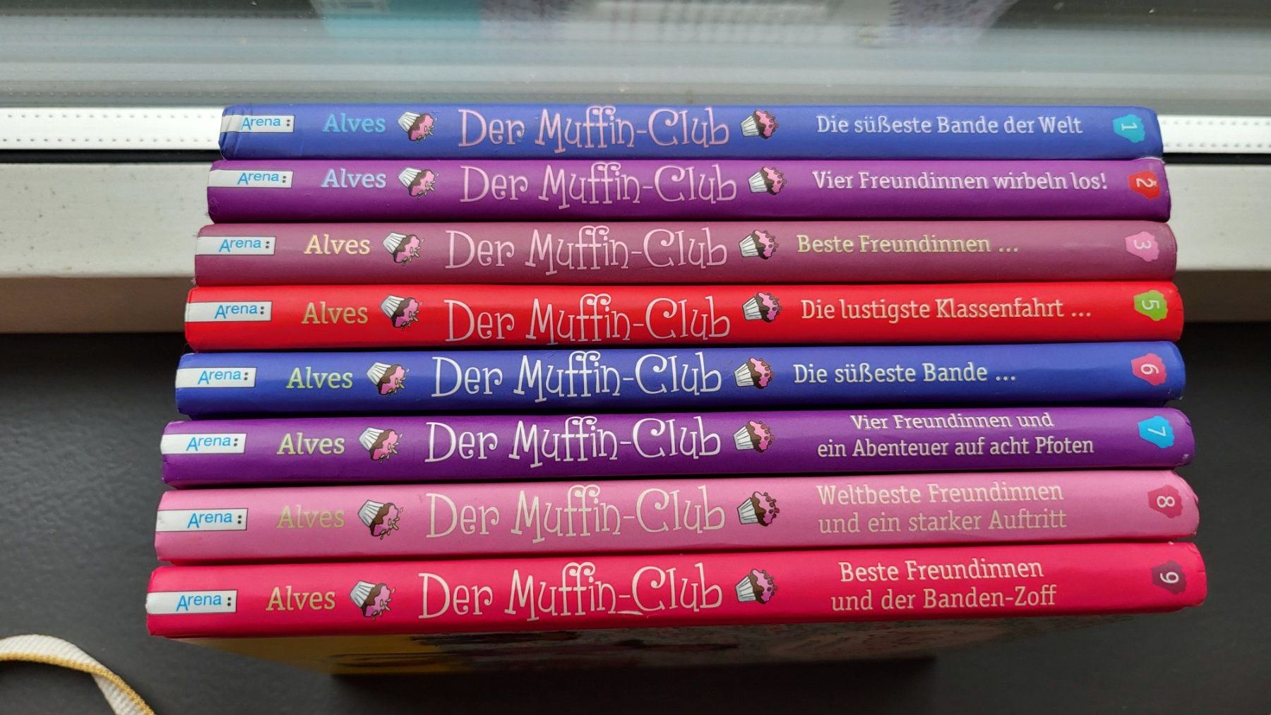 Libri: Muffinclub (8x) – Usato da Zürich venduto da Sibetti 1