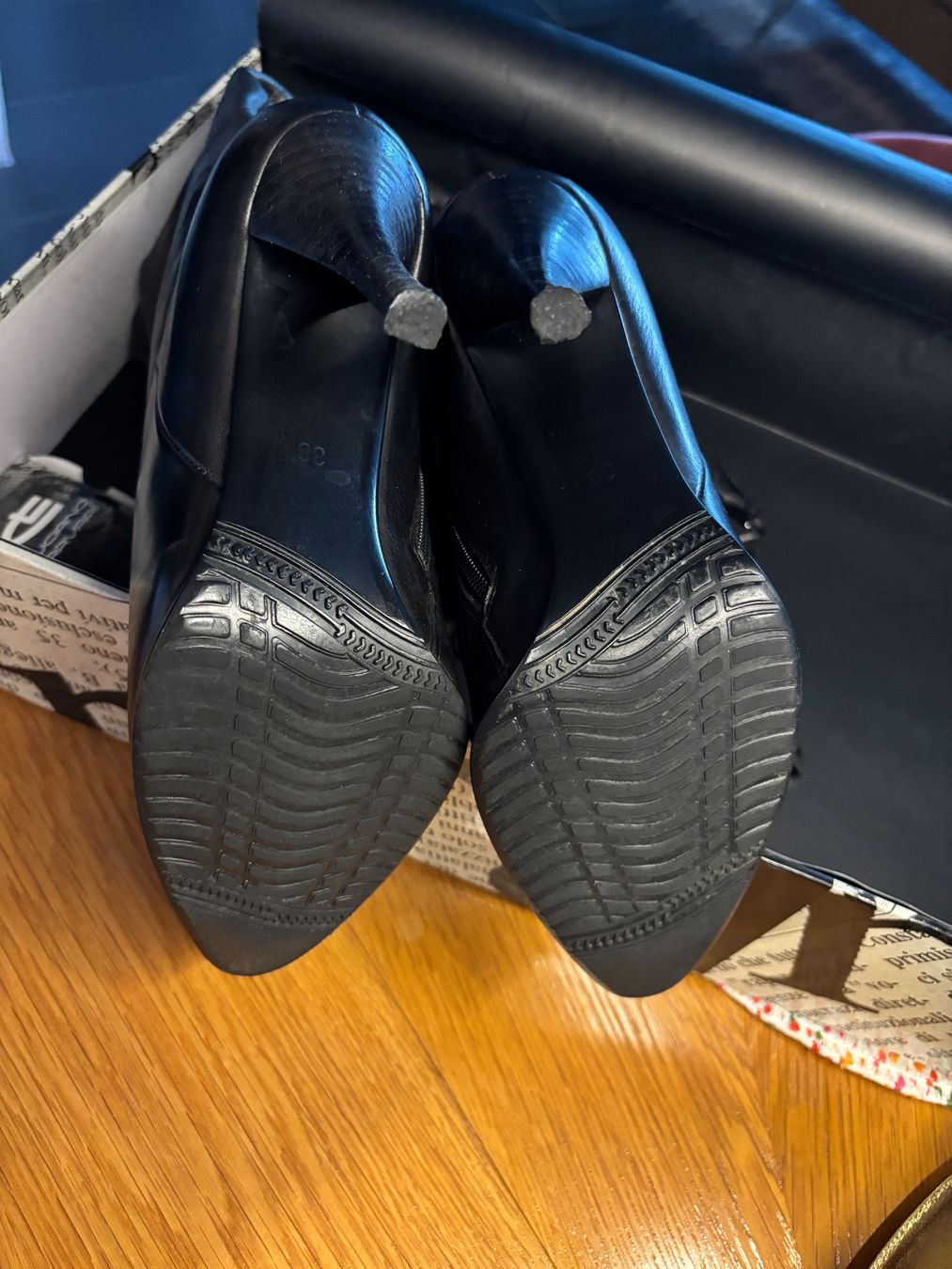 Scarpe da donna: Luciano Carvari Stiefel – Usato da Zürich venduto da STYLEHAUS 9