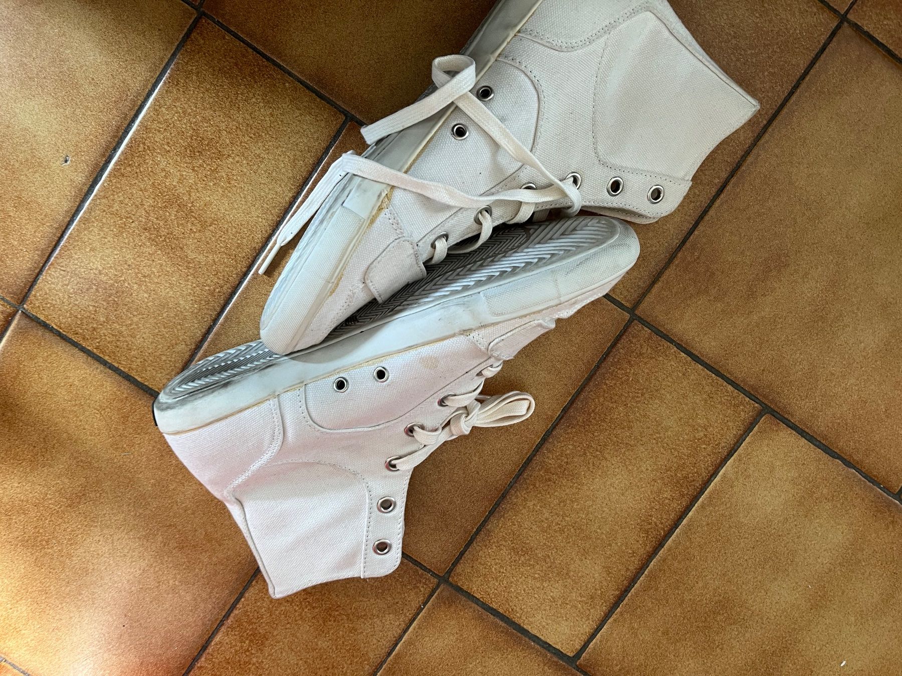 Damenschuhe: Basket montagnes crème taille 40 maman – Gebraucht aus Veyrier von kimedovapa 3