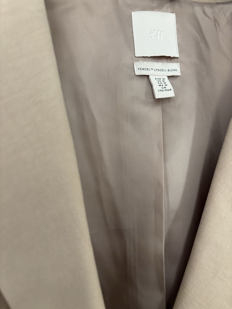 H&M Giacche: Blazer Oversized in beige – Usato da Zürich venduto da cmiks 3