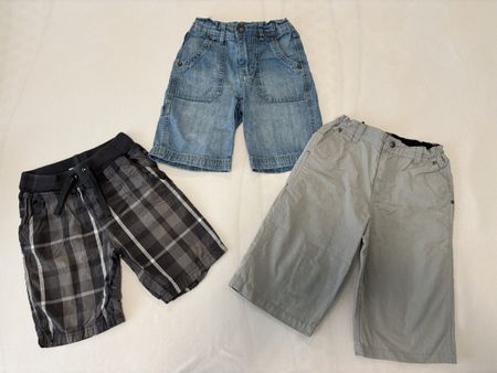 Kinder Kurzhosen (Grösse 110/116)