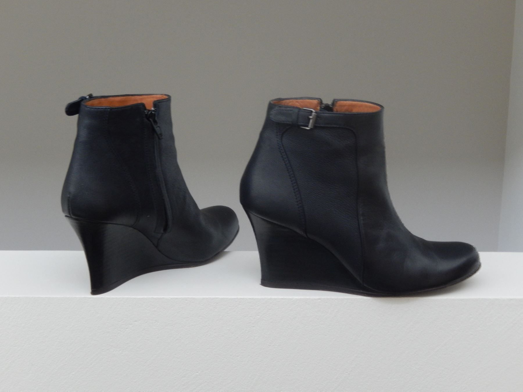 Lanvin Scarpe da donna: Orig. LANVIN  Ankle Boots Gr. 38 navy – Usato da Tuggen venduto da vivira 4