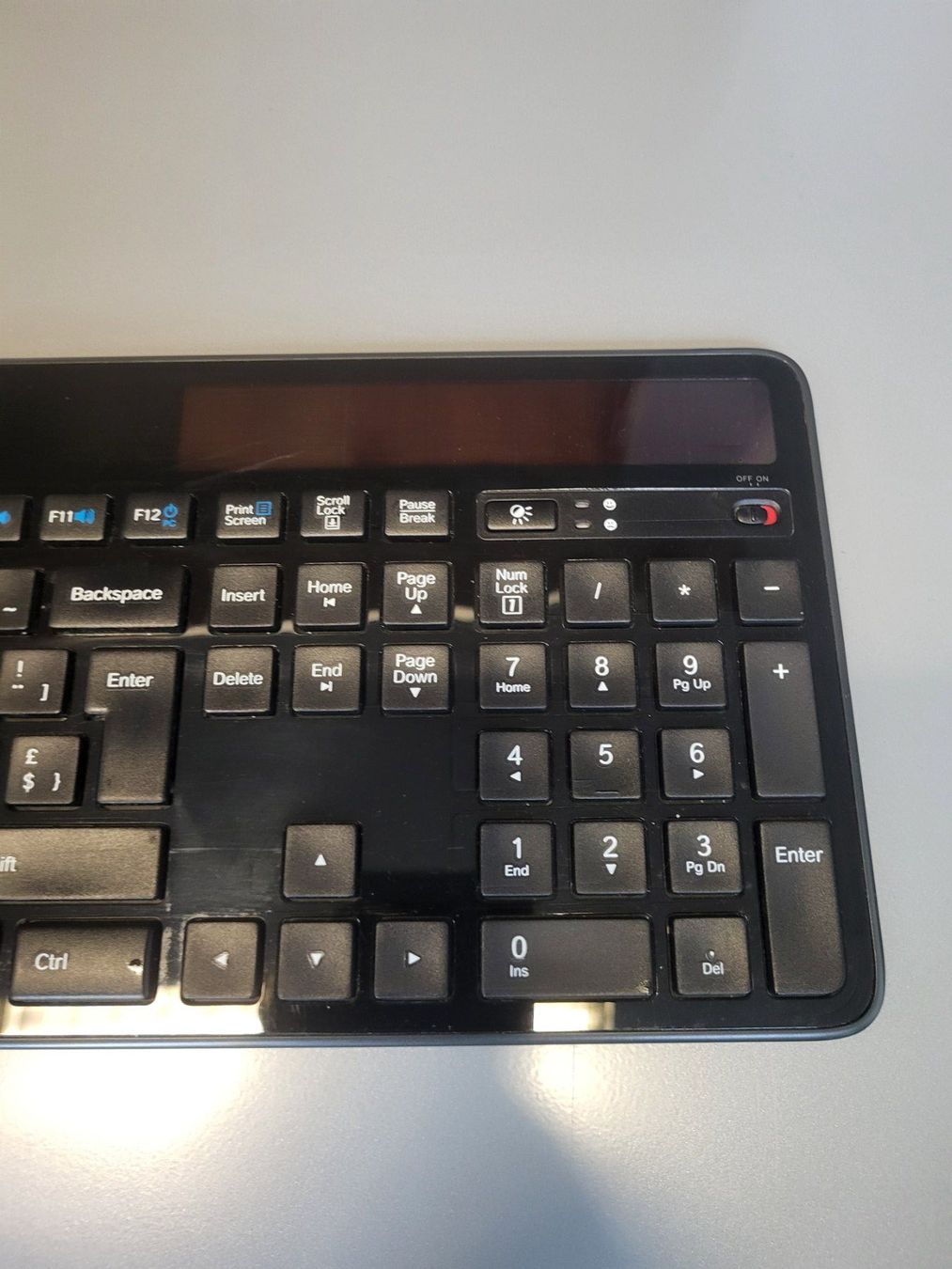 Logitech Tastiere: Logitech Wireless Solar Keyboard K750 – Usato da Rümlang venduto da Greenliff 3