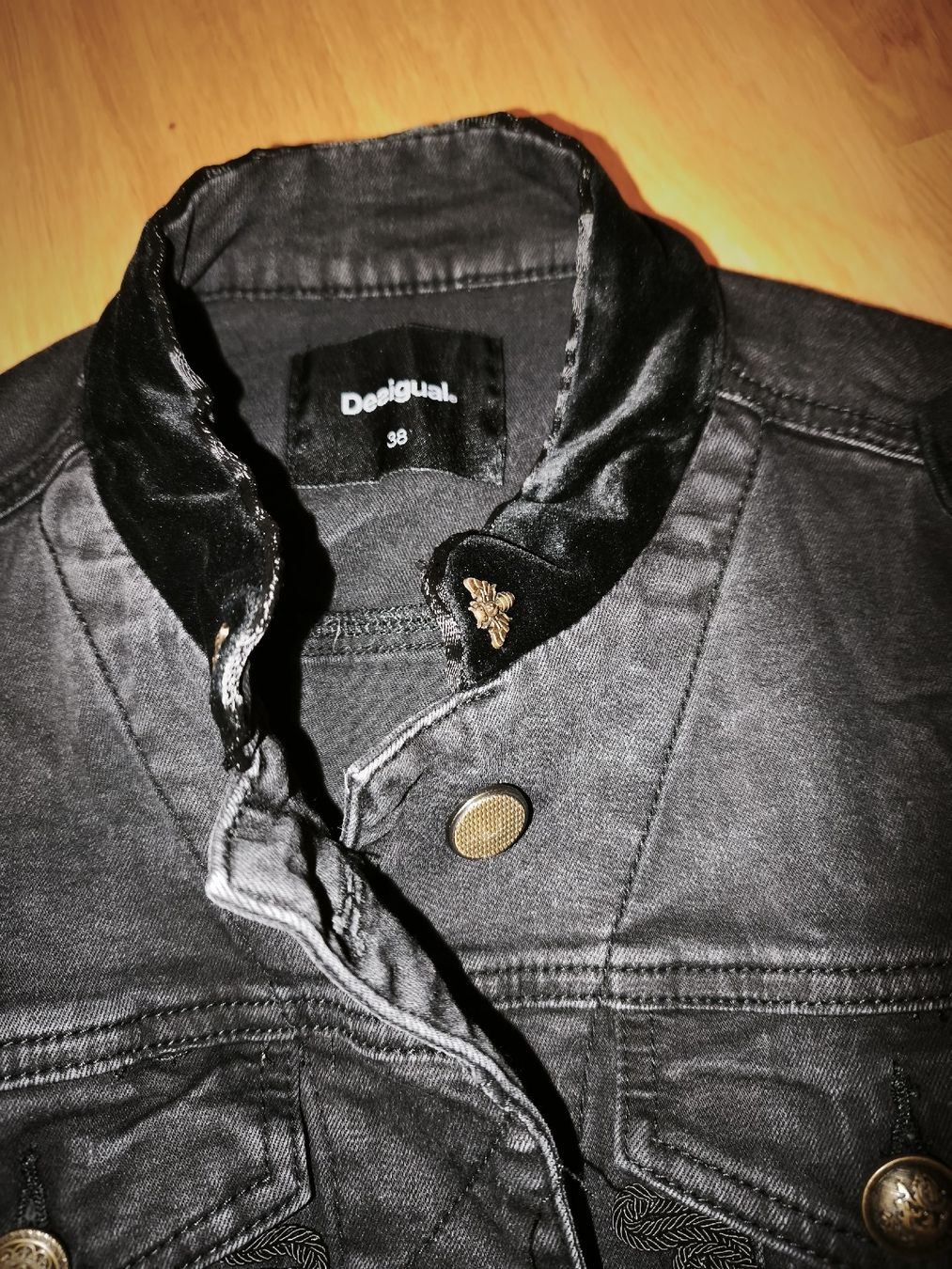 Desigual Giacche: Originelle Desigual Jeansjacke Grösse 38 – Usato da Zeglingen venduto da Vanillacoke 6