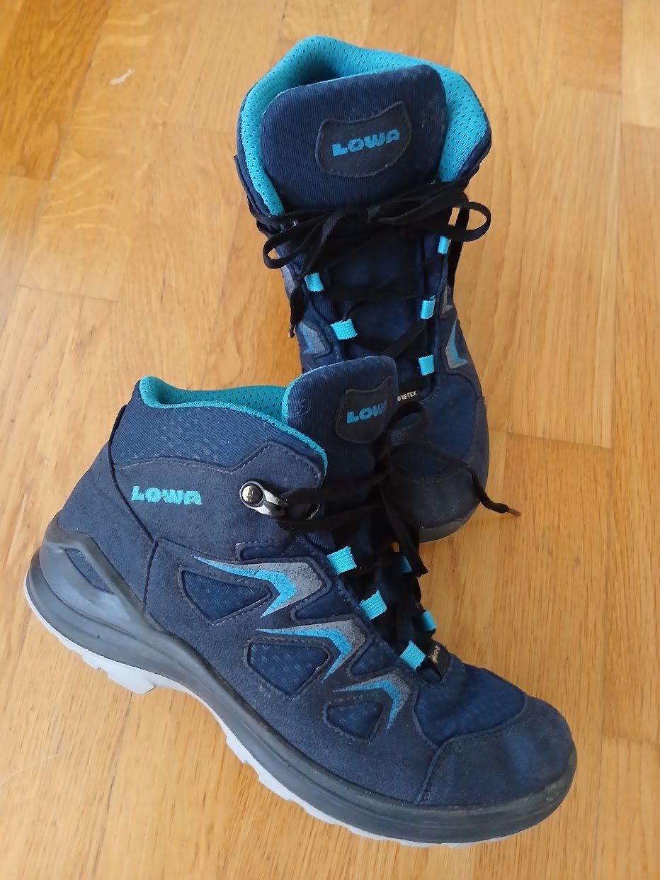 Lowa Scarpe per ragazzi: Lowa Trekkingschuhe – Usato da Dübendorf venduto da Fip05 1