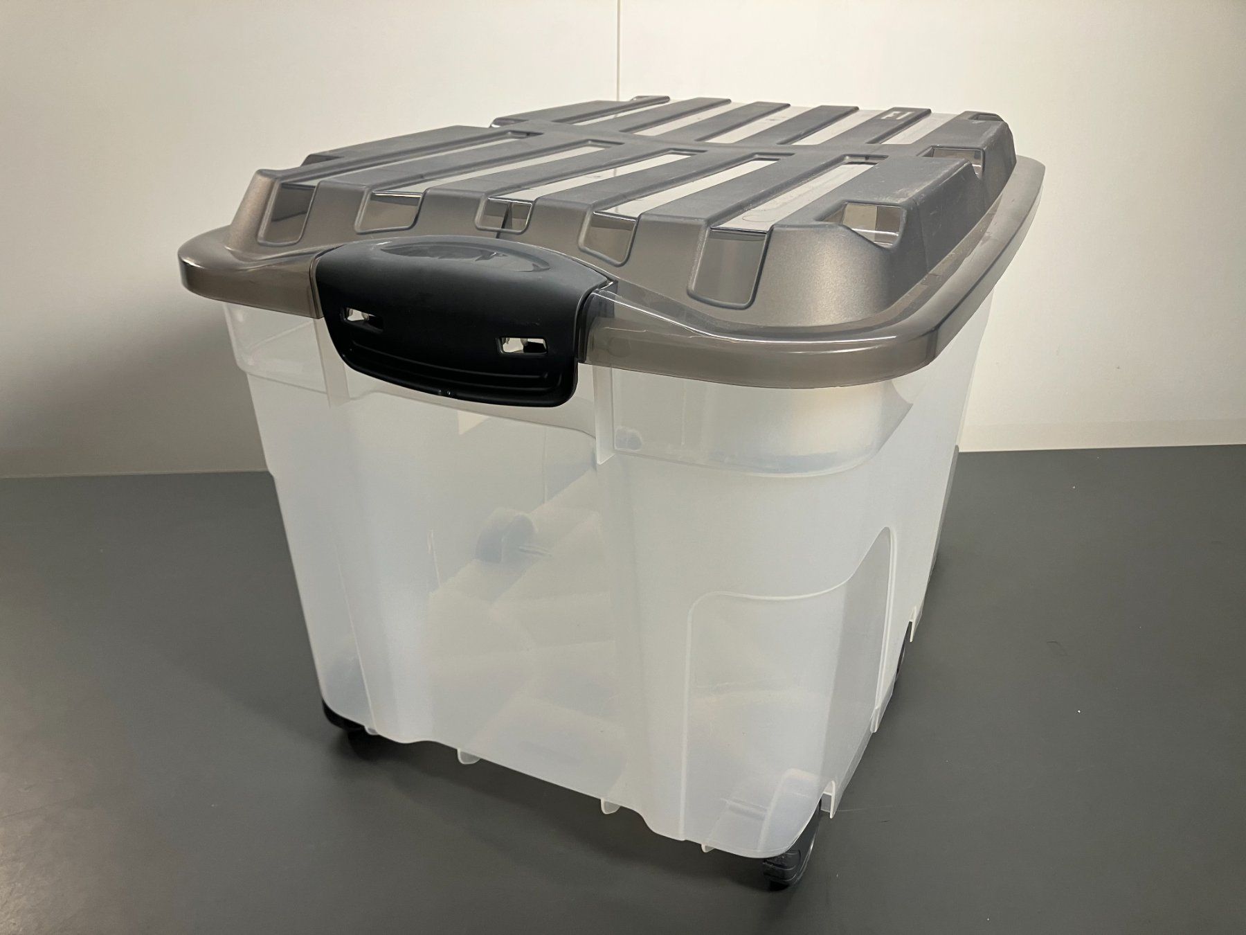Rotho Behälter & Ähnliches: neue Rotho Rollbox/Stapelbox 6Rollen ab 1.- – Neu (gemäss Beschreibung) aus Lichtensteig von Buy24International 3