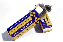 2x HALTRON EL84 / EL 84, Vacuum Pentode Tube, NOS, UdSSR