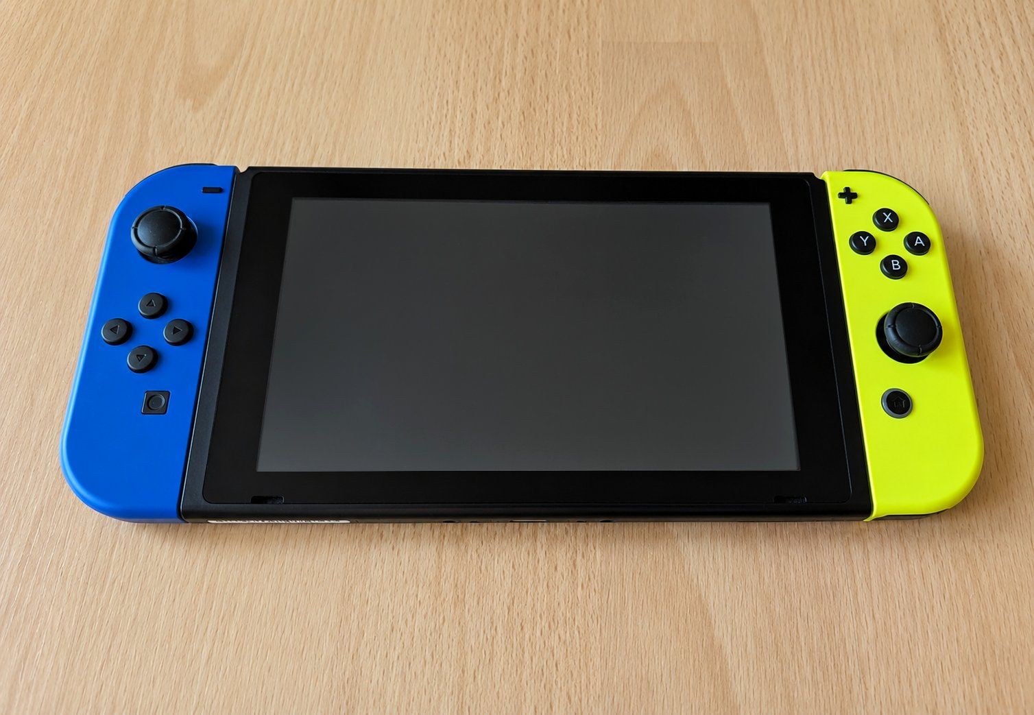 Nintendo Konsolen: Nintendo Switch + 2 jeux + Pro Controller + Housse – Gebraucht aus La Chaux-de-Fonds von inf_7fsj 1