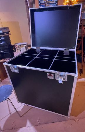Flightcase / Transportkoffer mit Fächereinteilung – Roadcase