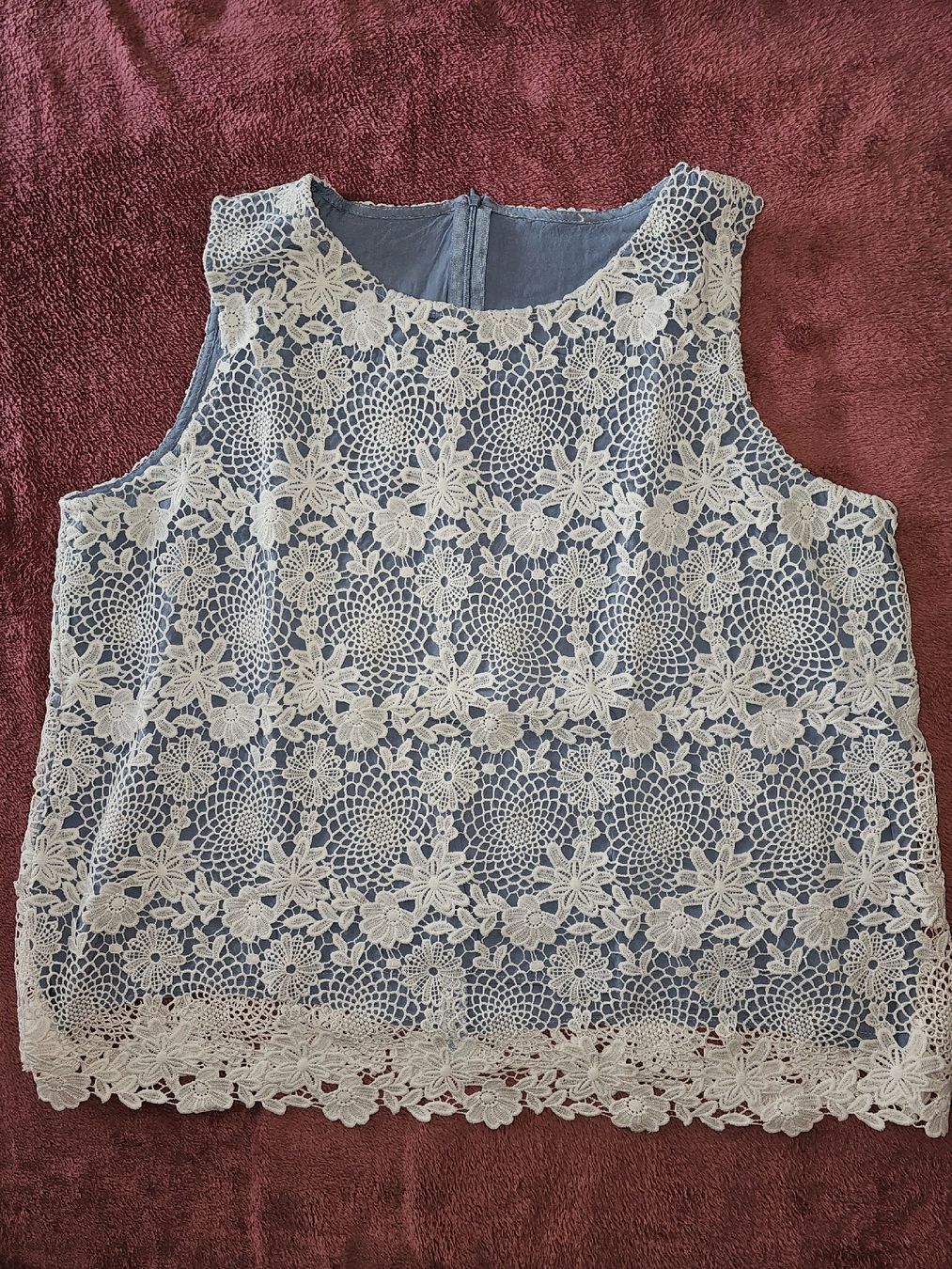 Tops: Top, hellblau mit weisser Spitze, XL, NEU – Neu (gemäss Beschreibung) aus Heiden von Taronia 1