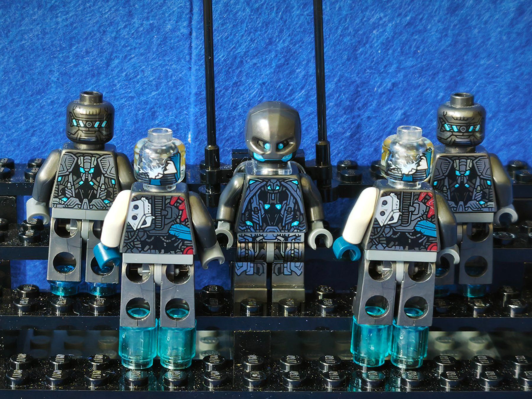 Lego Spielzeuge: Lego, Marvel Super Heroes , verschiedene Ultron Figuren – Gebraucht aus Emmenbrücke von Seppali 4