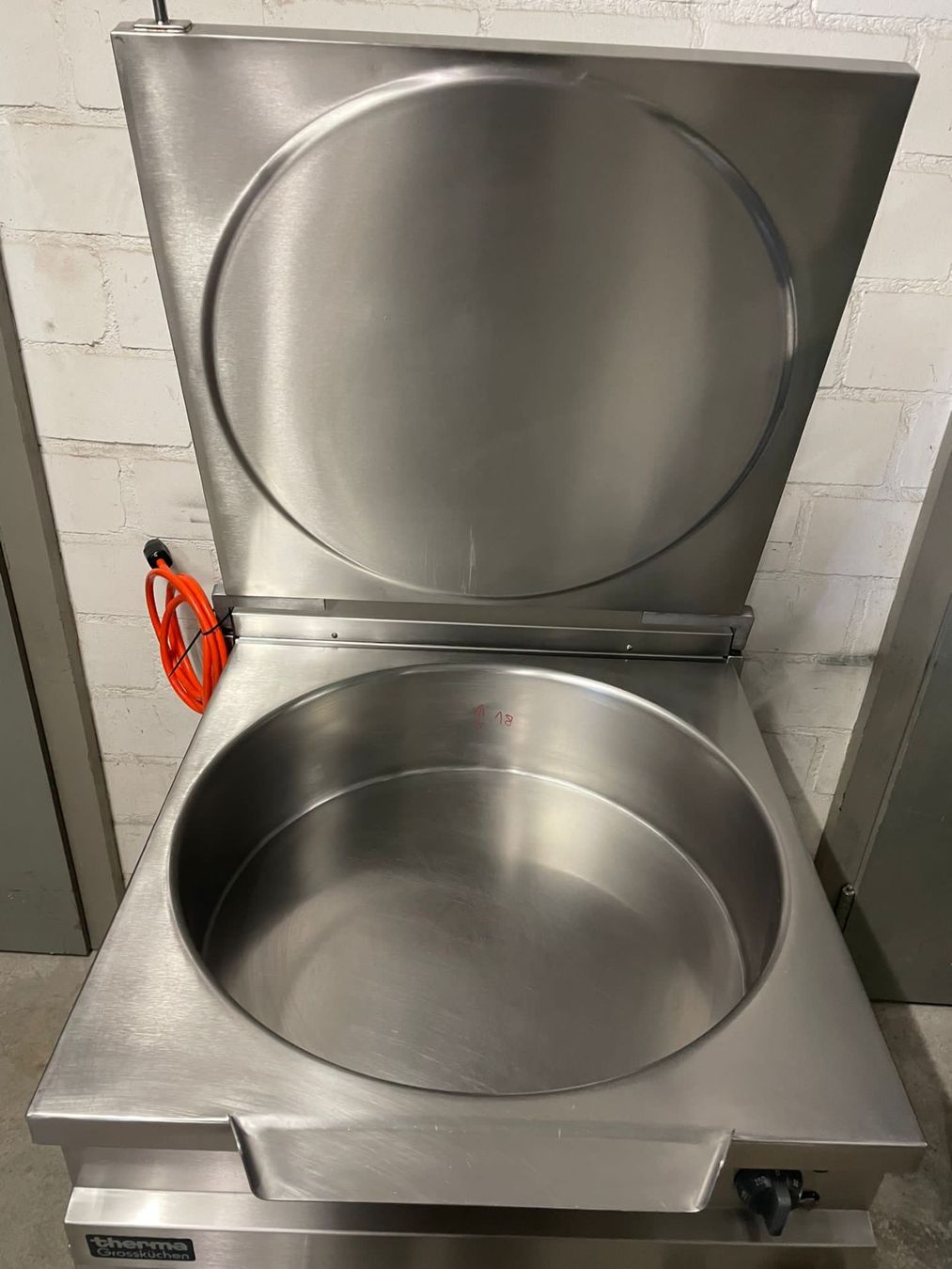 Autoribaltabili: Kippbratpfanne – Usato da Rupperswil venduto da Tinka88 3