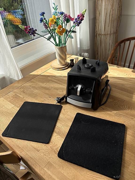 Elettrodomestici da cucina: Vitamix mit viel Zubehör  – Usato da St. Gallen venduto da chr_83 1