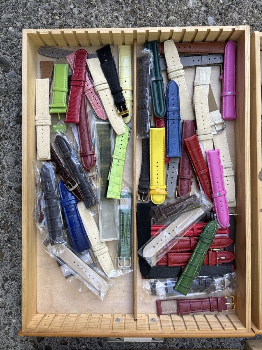 Orologi: Lot Uhrenbänder – Nuovo (secondo la descrizione) da Rüti b. Büren venduto da CenicAG 3