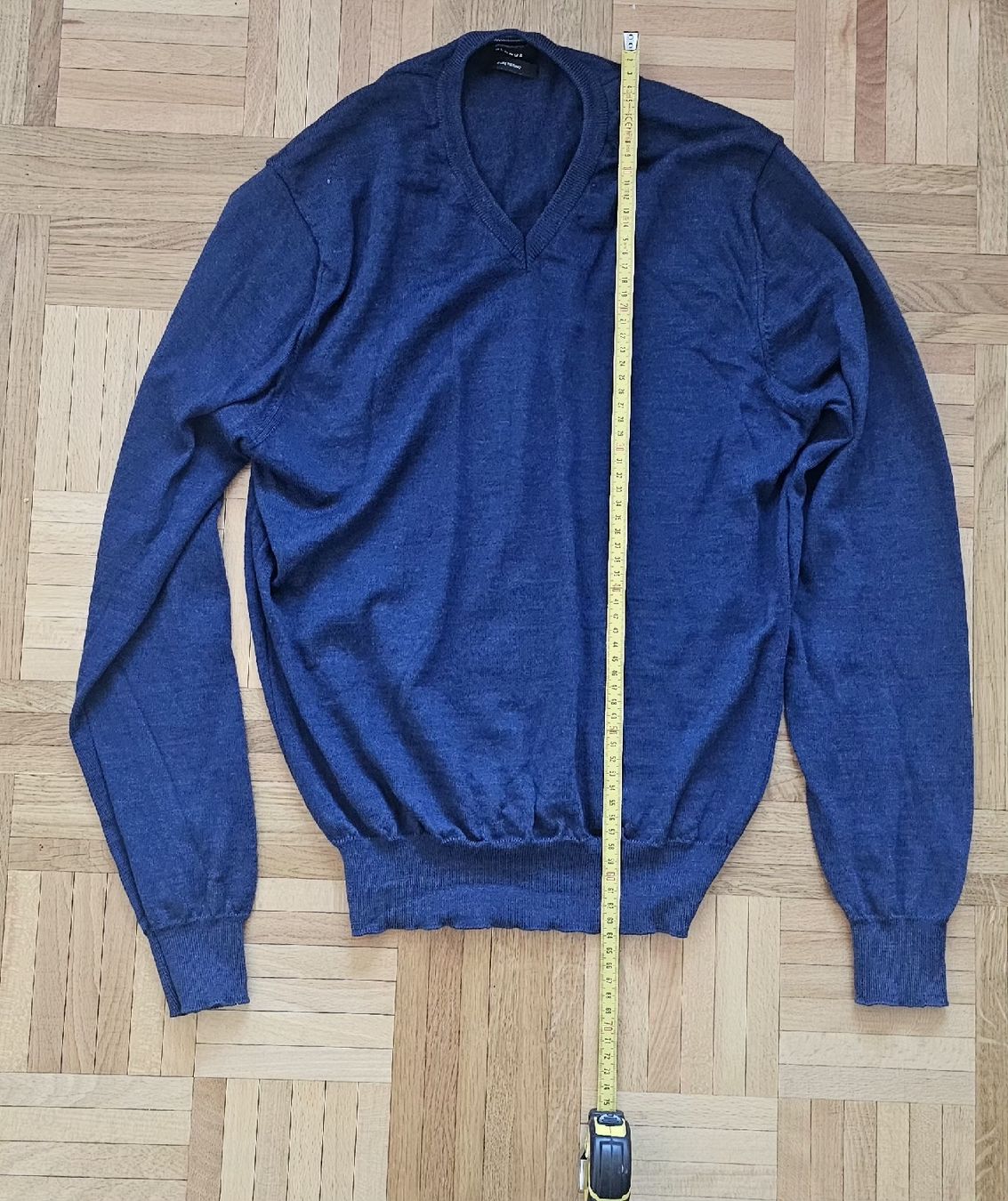 Globus Pullover & Sweatshirts: Globus Pure Merino Wool Sweater Size M – Gebraucht aus Geneve von T36