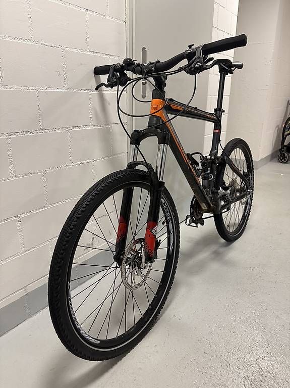Biciclette: Mountainbike schwarz – Usato da Bassersdorf venduto da que_pq5r 1