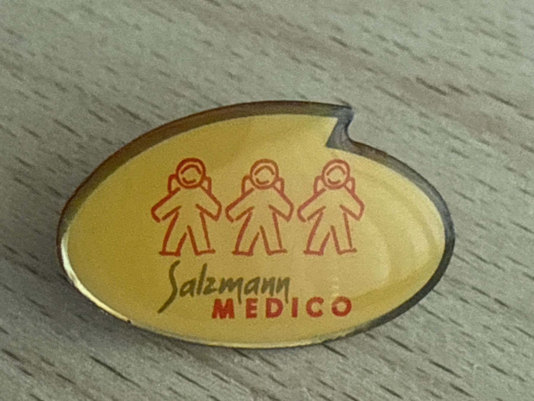Plaketten & Abzeichen: Pin  Salzmann MEDICO – Gebraucht aus Glattbrugg von Schweigmatt
