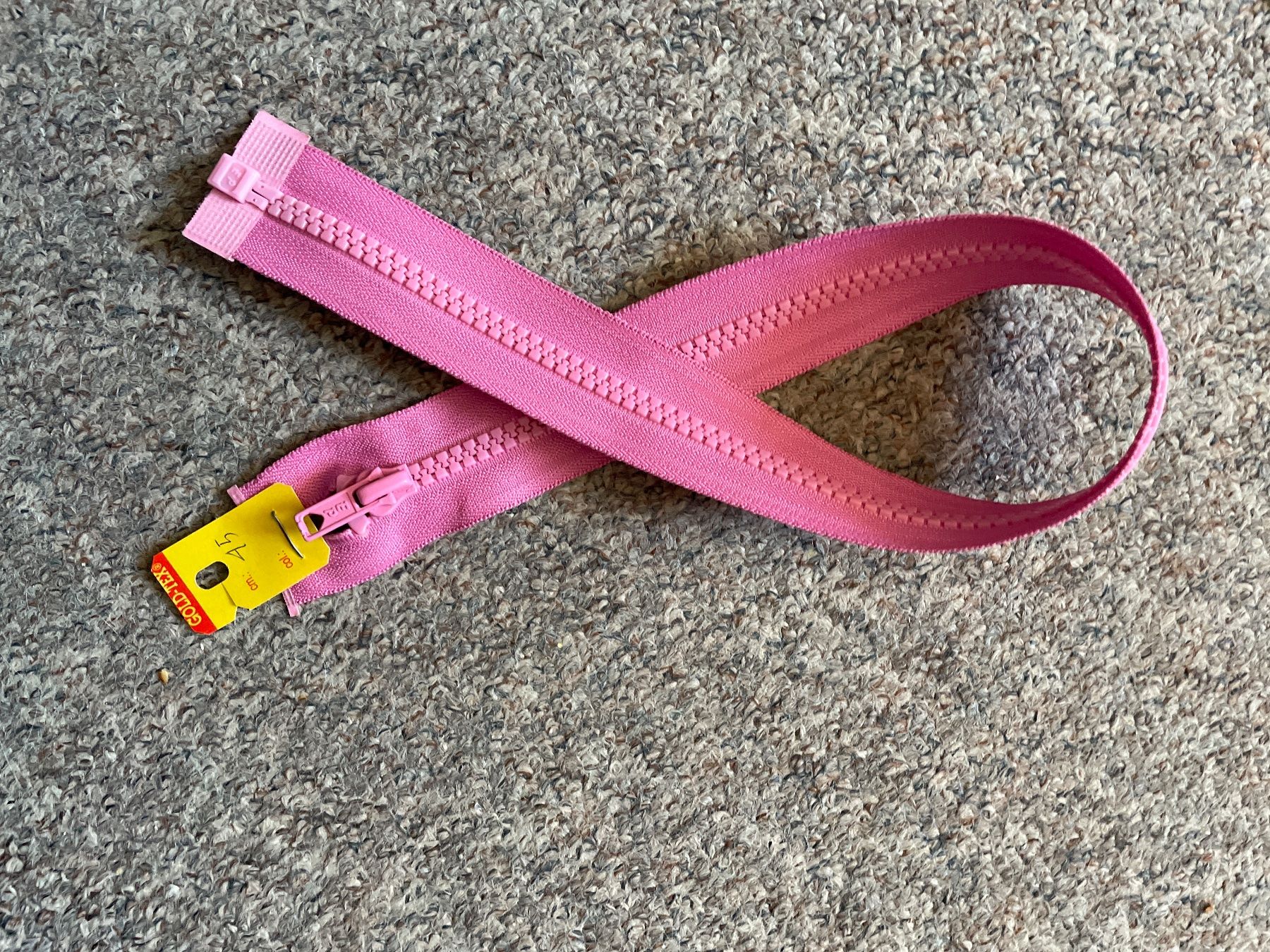 Stoffe: Reissverschluss pink 70 cm teilbar 9b – Neu und originalverpackt aus Buchs SG von Billikatze5