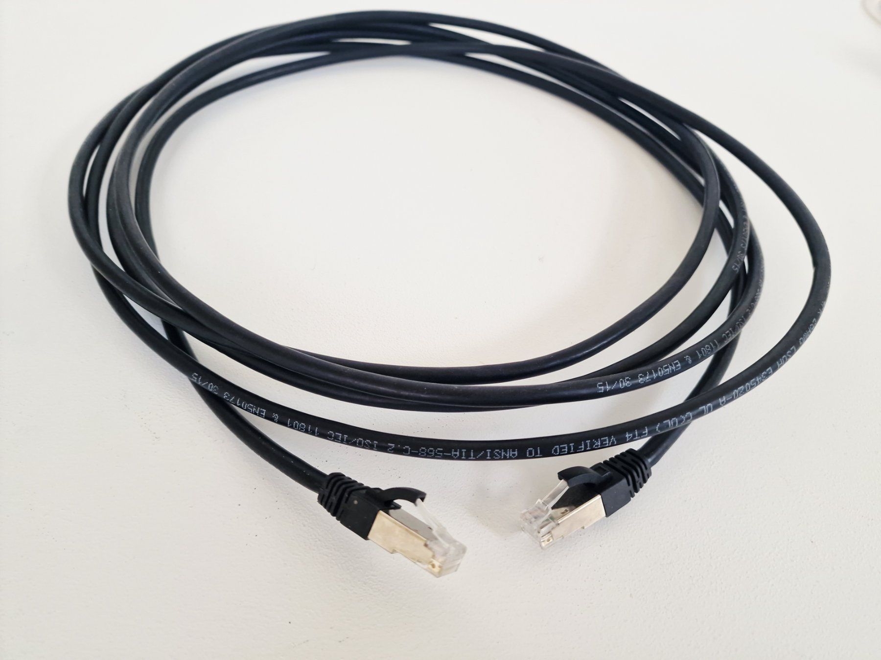 Câbles: Netzwerk Kabel – D'occasion à Hallau par CHACLA