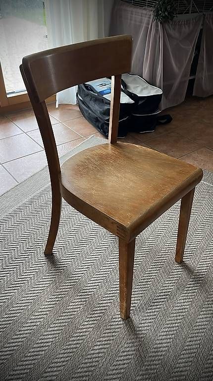 Stühle: Robuster Stuhl - retro – Gebraucht aus Büren an der Aare von tadowa 1