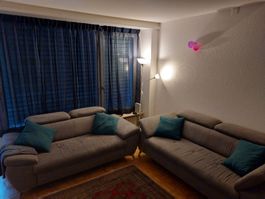 2 Sofas hellgrau guter Zustand