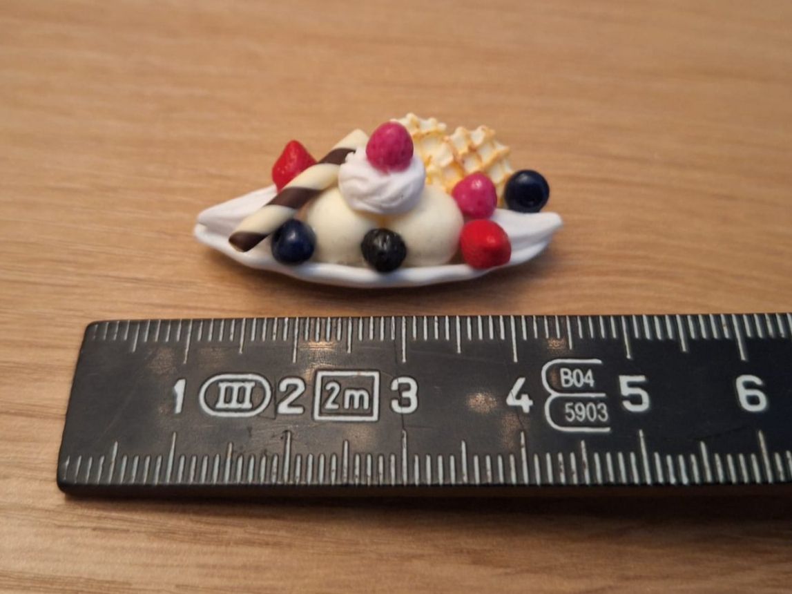 Case e mobili per bambole: Handmade Beeren Eis Teller – Nuovo (secondo la descrizione) da Zürich venduto da HandmadeTinyFood 2