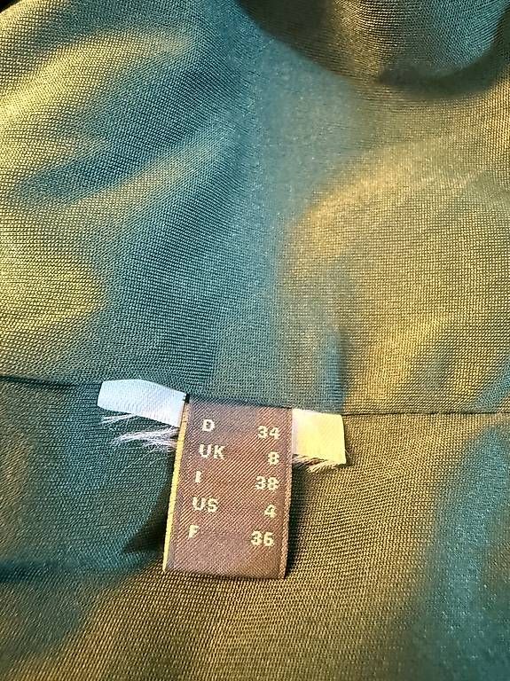 Esprit Vestiti: Esprit Kleid, Gr. 34, elegantes Grün – Usato da Galgenen venduto da 20Usa13 2