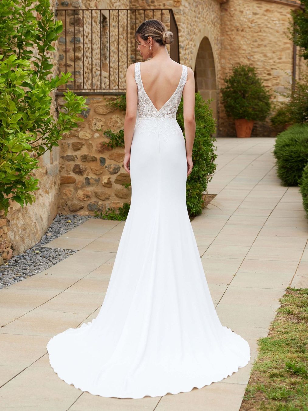 Kleider: Secondhand Brautkleid Bianco Evento "Sapphire", Grösse 42 – Gebraucht aus Brunnen von Herzig-Brautmode 1