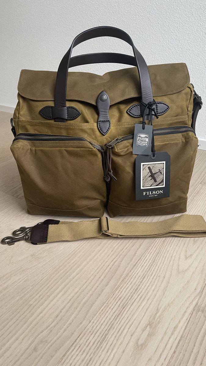 Borse: Neue Filson 24 HOUR TIN CLOTH BRIEFCASE – Nuovo (secondo la descrizione) da Othmarsingen venduto da Gopher 1