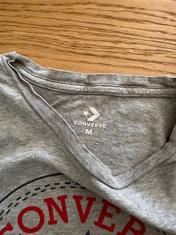 T-Shirts: Converse T-Shirt – Gebraucht aus Heerbrugg von Taems_83 1