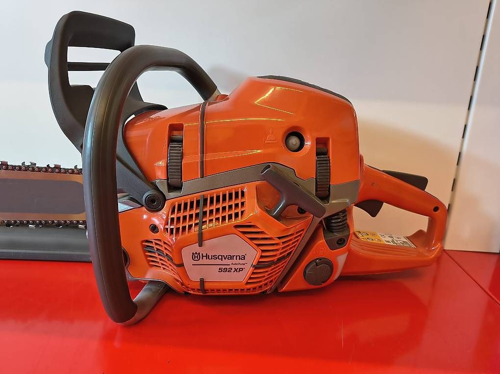 Seghe: Husqvarna Kettensäge 592 XP – Nuovo (secondo la descrizione) da Seedorf UR venduto da Santa09