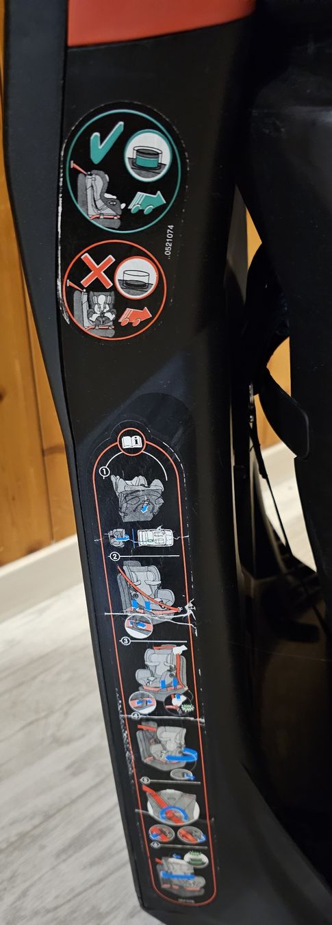 Maxi-Cosi Seggiolini per auto: Maxi-Cosi Axiss Kindersitz – Usato da Geltwil venduto da Melly1989 2