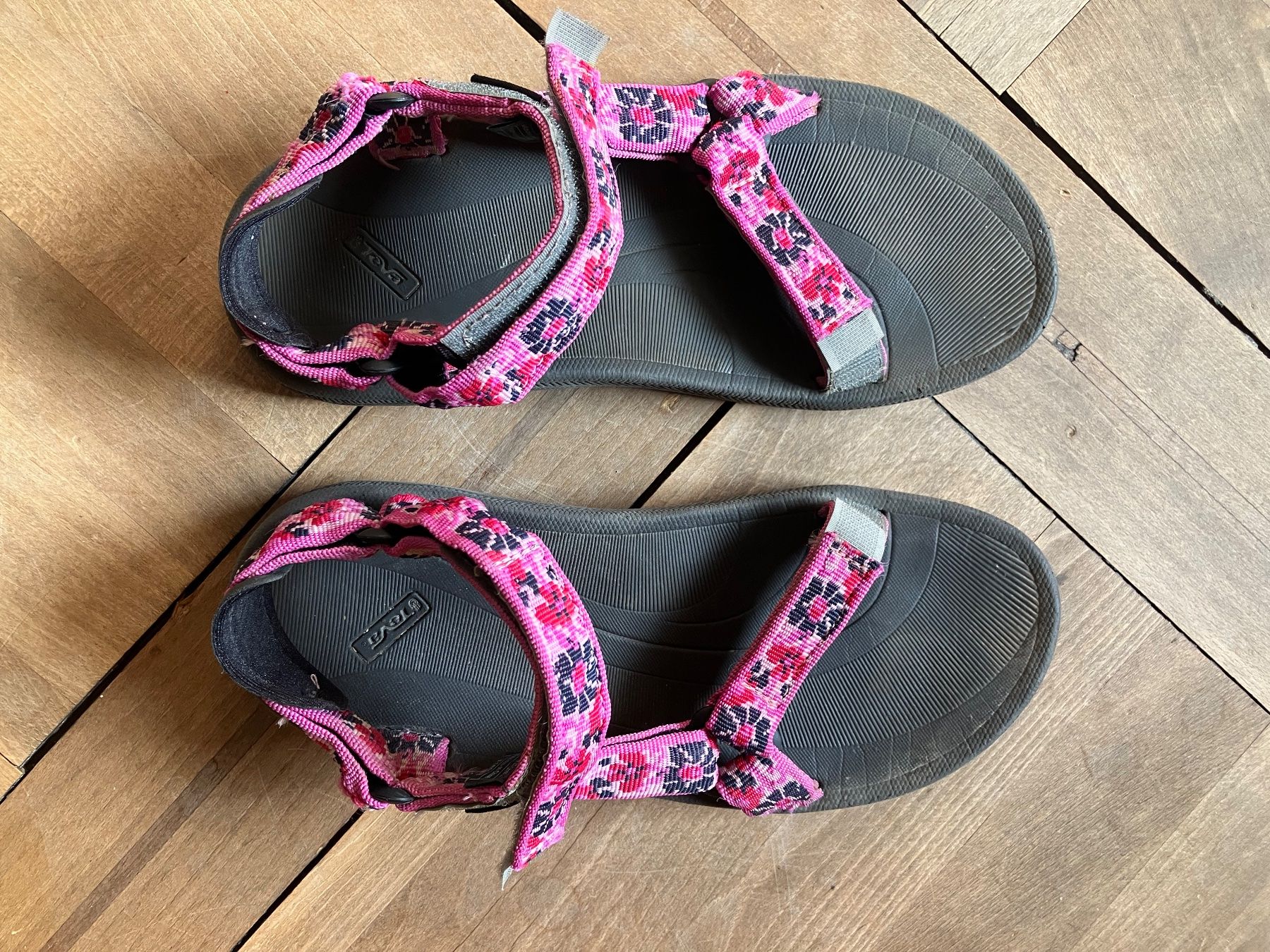 Teva Scarpe da donna: Teva Sandalen – Usato da Bern venduto da GB.