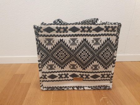 Schöne Sommertasche von Anna Maria Mazaraki Athens