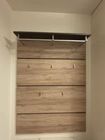 Garderobe Holzoptik mit Tablar und Haken