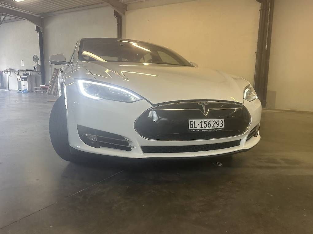 Automobili: Tesla Model S P85 free Supercharge  – Usato da Zwingen venduto da hic_vj2x