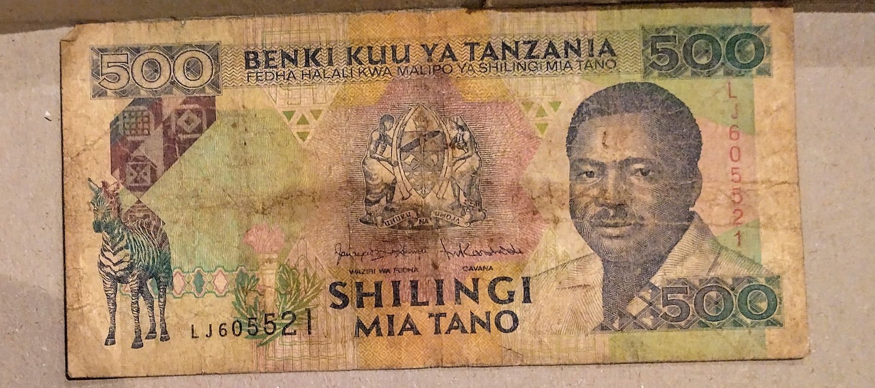 Banconote: Tansania 500 Schilling, Banknote, – Difettoso da Steinhausen venduto da MuRaTo