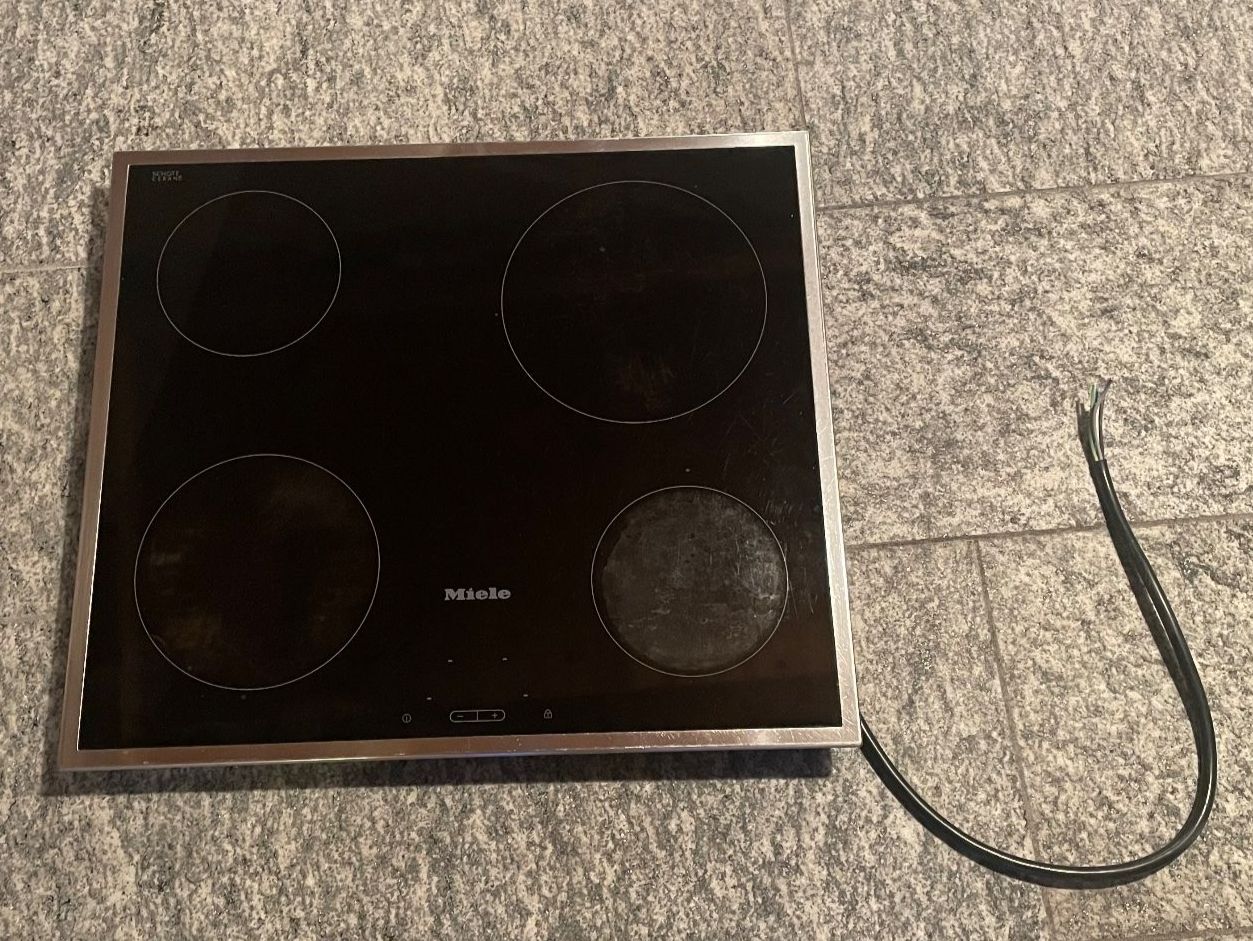 Miele Cucine: Miele Glaskeramikkochfeld – Usato da Mollis venduto da cava10 1