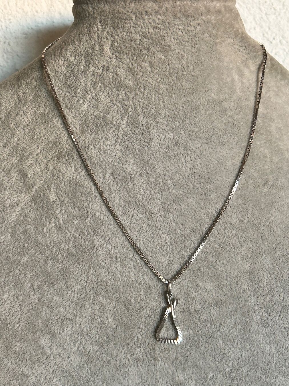 Catenine: Venezianerkette mit BIRNE – Usato da Dittingen venduto da Bellevista 1