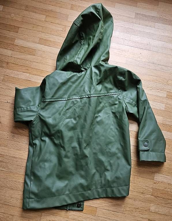 Giacche & Cappotti: Regenjacke Kinder 98 – Usato da St. Gallen venduto da RuppiX 1