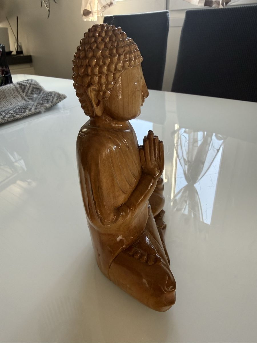 Statuette: Boudha en bois sculpté taille 20 cm – Nuovo (secondo la descrizione) da Lausanne venduto da Doudoutze 3