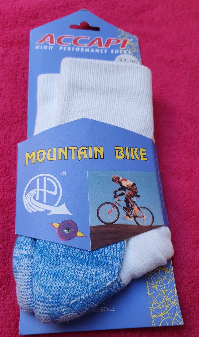 Calze: Chaussettes VTT neuves ACCAPI 37-39 – Nuovo e nell'imballaggio originale da Botyre (Ayent) venduto da Viperine