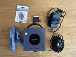 Gamecube - 14 Spiele (12 mit Anleitung) - 8 Controller