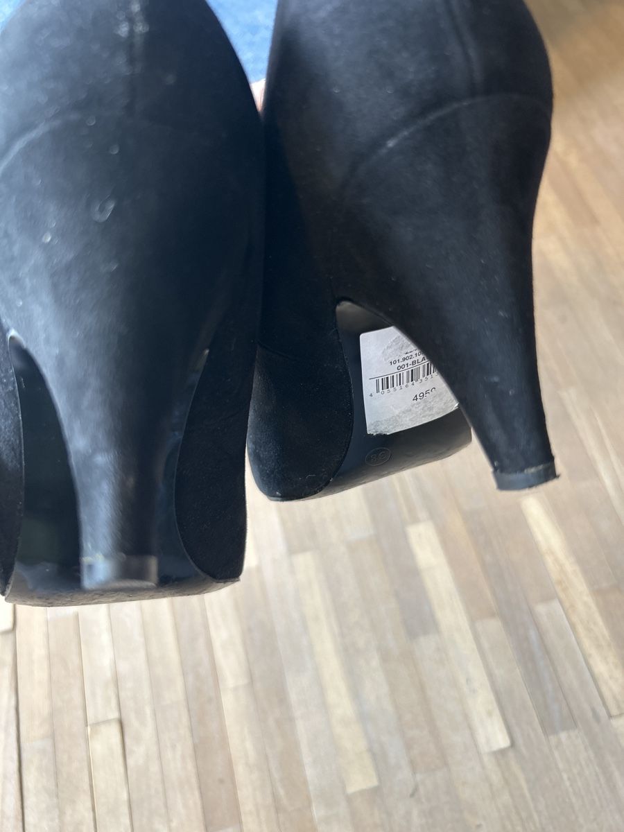 S.Oliver Scarpe da donna: Schwarze S.Oliver Pumps, Grösse 38 – Usato da Langnau im Emmental venduto da Iriss 4