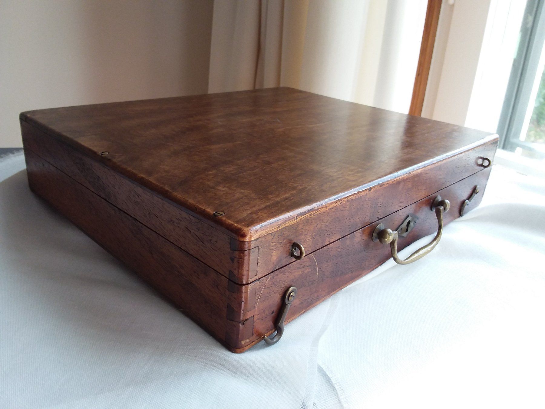 Valigie: Antike Handmade Mahagony Box England, ca 1880 – Usato da Zürich venduto da SciTec 8