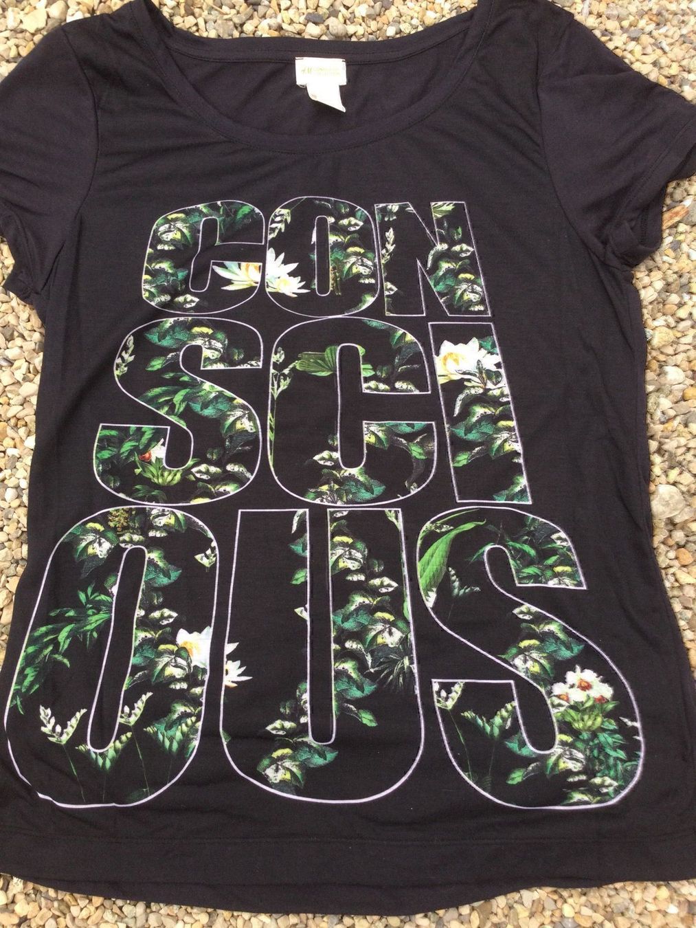 H&M T-Shirts: T-shirt noir CONSCIOUS, taille S – Neu (gemäss Beschreibung) aus Agiez von chouchanelle 4