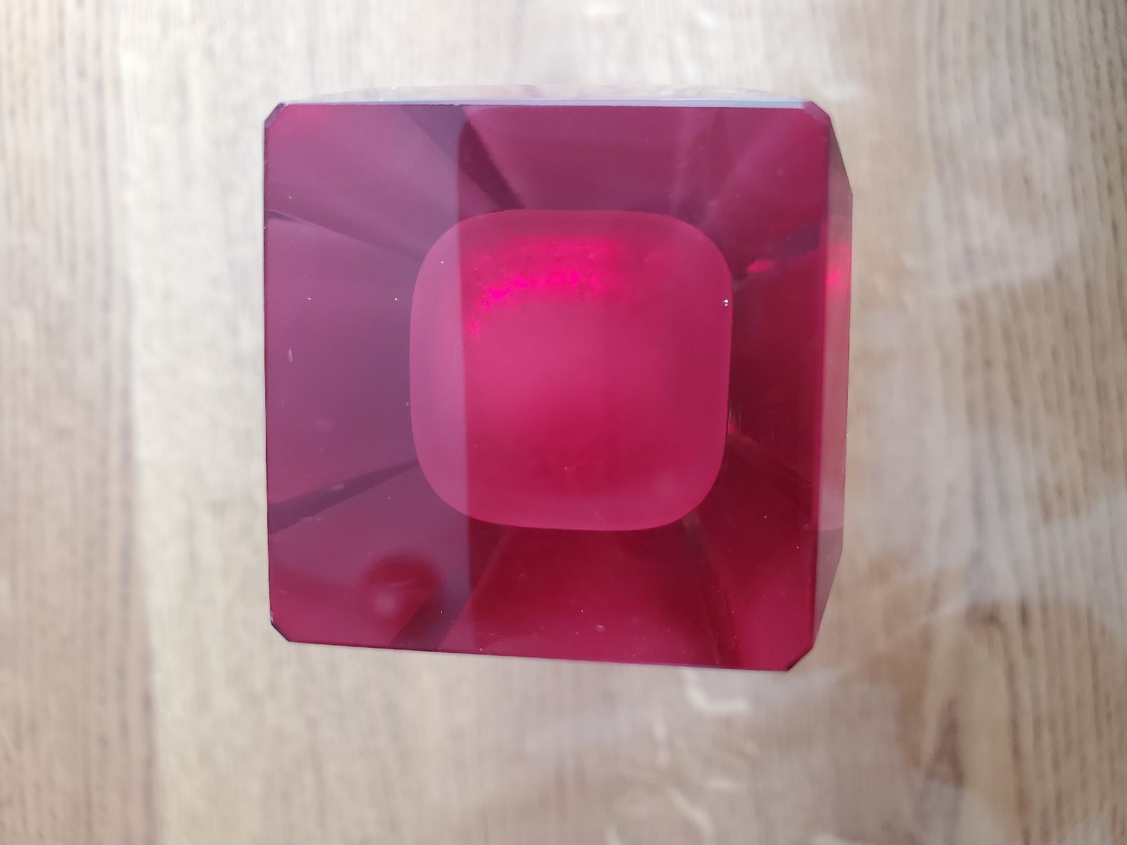 Vasi & Recipienti: Rote Mid-Century Blockvase – Usato da Frauenfeld venduto da BeneFull 3