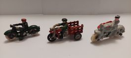 Moto jouet en fonte, lot de trois motos